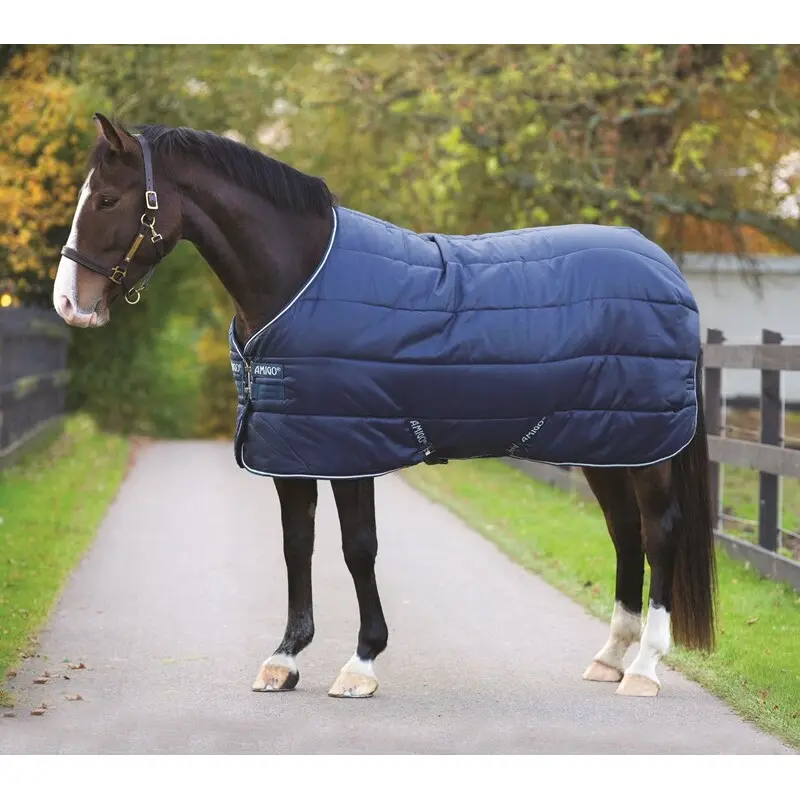 Manta de establo para caballos Amigo Insulator Lite 100g